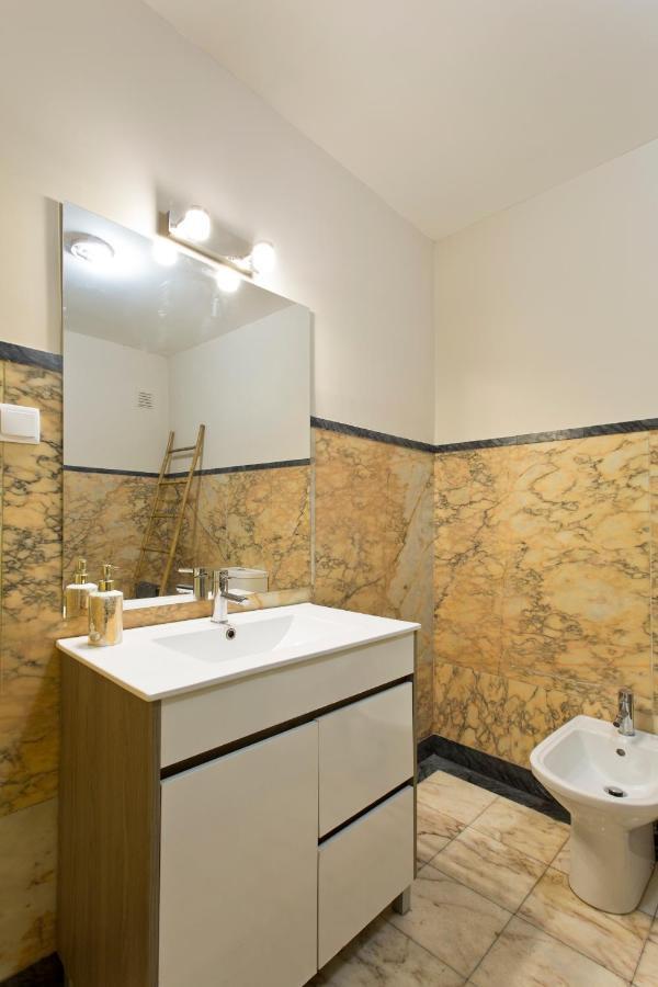 Music House Apartment Порто Екстериор снимка